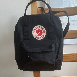 Kånken Black Backpack